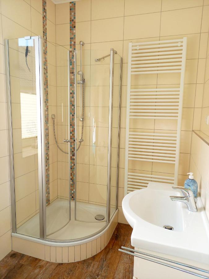 Ferienweingut Gansen / Hochgenuss 1 Apartment Ernst Luaran gambar